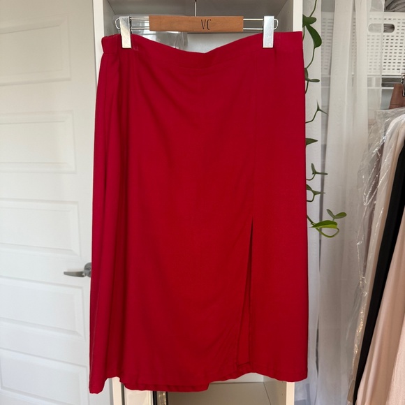Red Skirt VALERIE C. - Picture 1 of 5